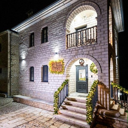 Hotel The Five Keys Monodendri Exterior foto