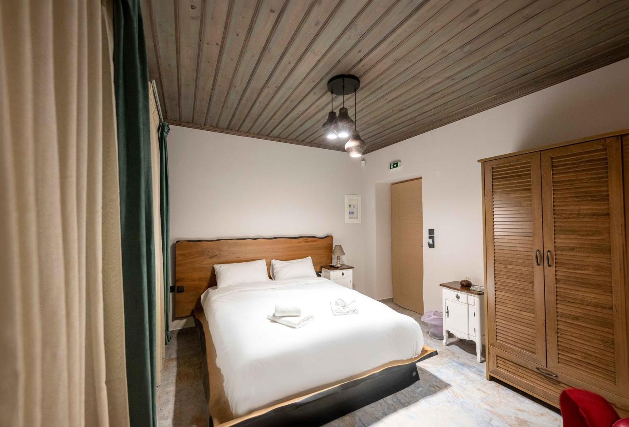 Hotel The Five Keys Monodendri Exterior foto